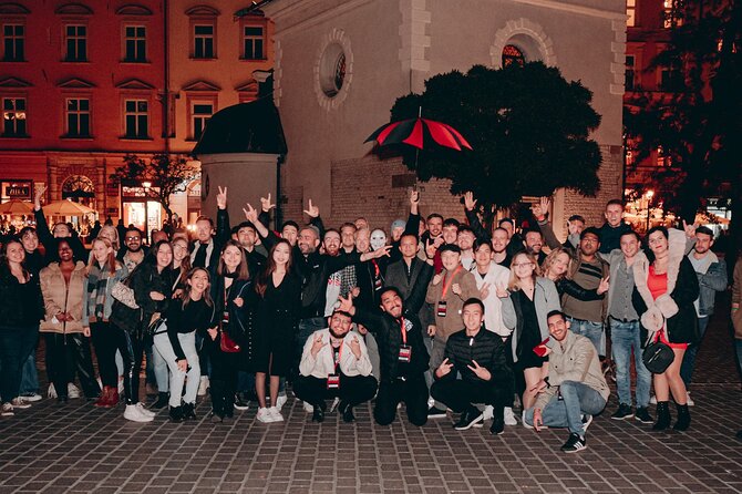 1 Hour of Open Bar Pub Crawl + Karaoke + VIP Entry to Best Clubs - What this Krakow night is really offering