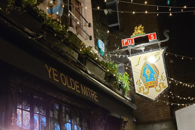 3-Hour Historic Pub Experience in London - Temple district, common law, and the people behind London
