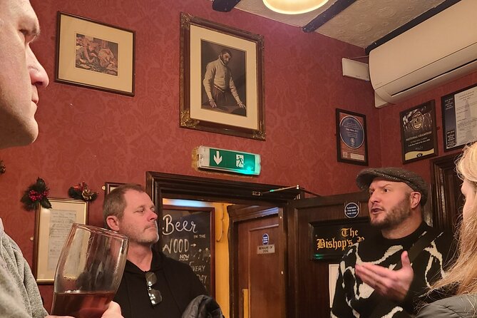 3-Hour Historic Pub Experience in London - Finishing at Ye Olde Cheshire Cheese on Fleet Street