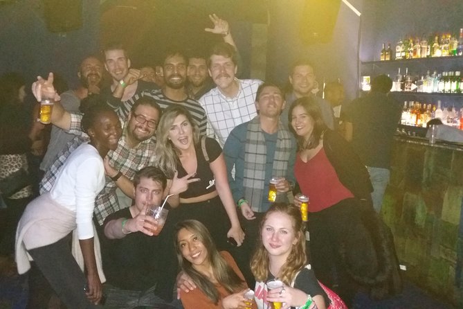 4-hour Guided Porto Pub Crawl with 6 drinks and VIP CLUBentry - Price and value at $21.77