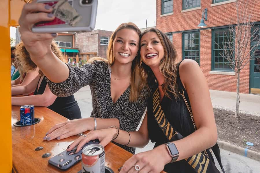 Adelaide: HandleBar Bike Tour with Pub Stops & Dinner Option - Starting the ride and finding your place