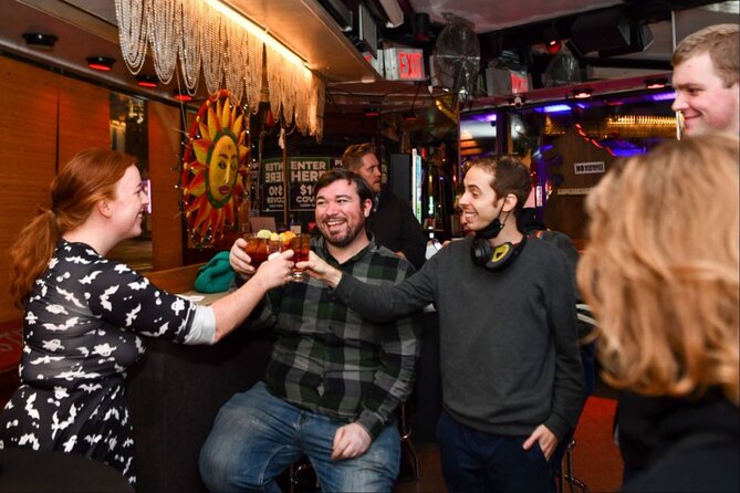 Alexandria Ghosts: Spirits & Spirits Haunted Pub Crawl - The bars: useful breaks, possible bottlenecks