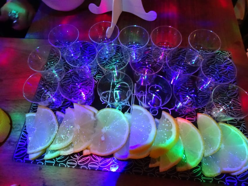 Alicante: Guided Pub Crawl with Shots and Beer - Who will enjoy this Alicante night out