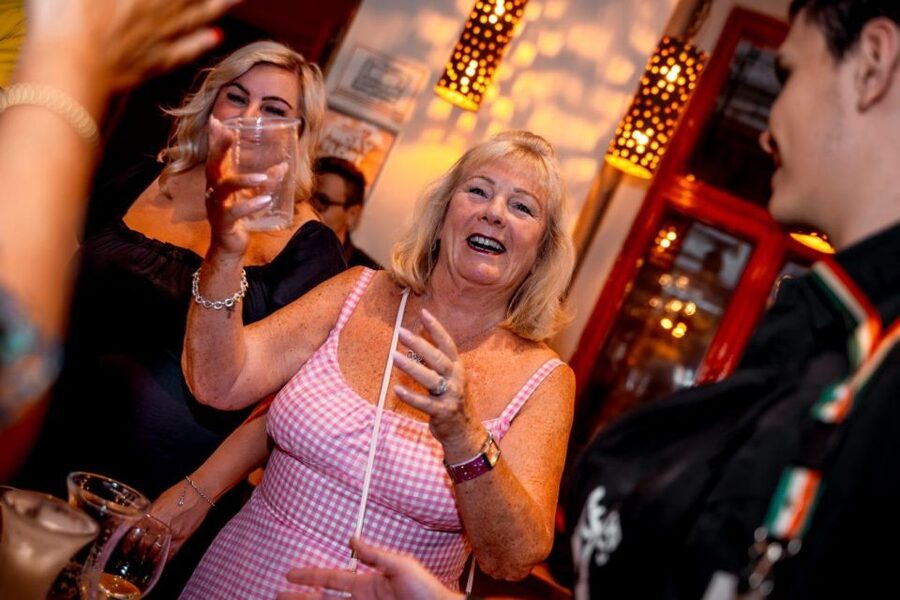 Amsterdam: Original Pub Crawl Party with VIP Entrance - VIP entry and the late club finish