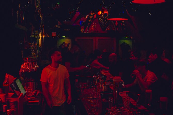Amsterdam Private Pub Crawl in the City Center - What makes the bars worth the price