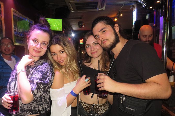 Amsterdam Red Light District Pub Crawl - Drinking, Food, and Pacing