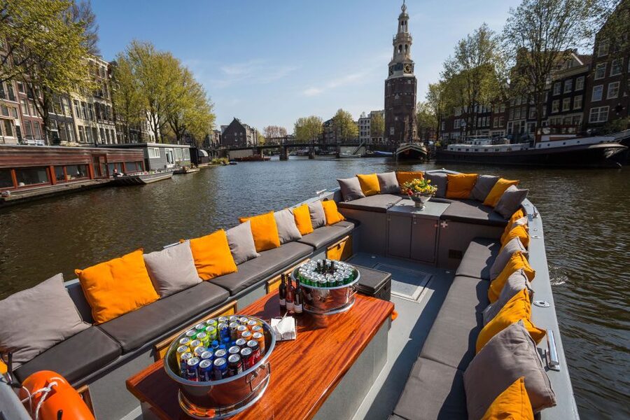 Amsterdam: Red-Light District Pub Crawl and Booze Boat Tour - What the $56 price really covers