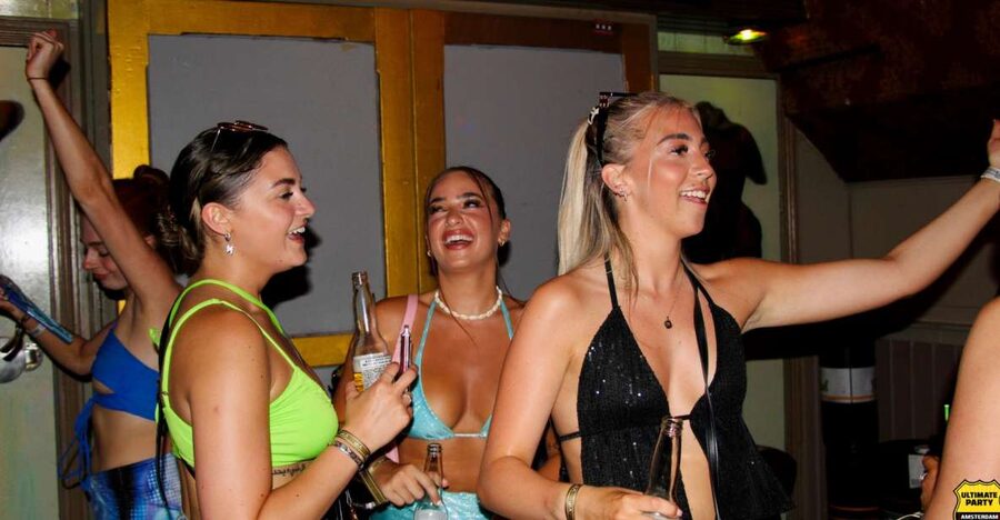 Amsterdam: Red Light District Pub Crawl with Unlimited Shots - At a glance: what you are really getting