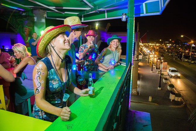 Aruba Happy Hour Party Bus Pub Crawl - The guides are the heart of the experience