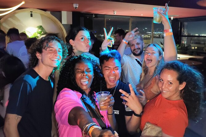 Athens Pub Crawl with 1hr Open Bar & VIP Nightclub Access - What can go wrong on a quiet night