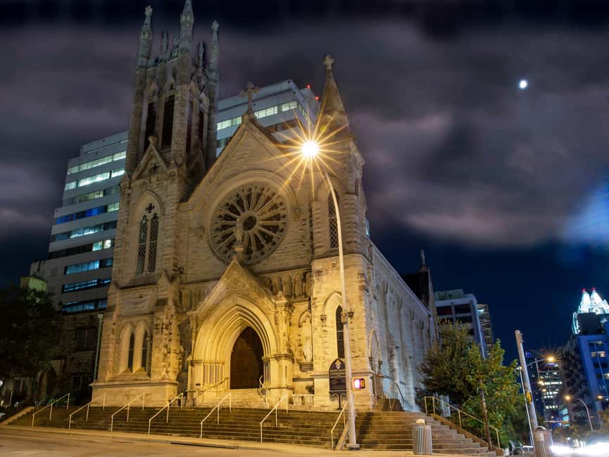 Austin’s Spirits & Spirits Haunted Pub Crawl - Why the guide can make or break the night