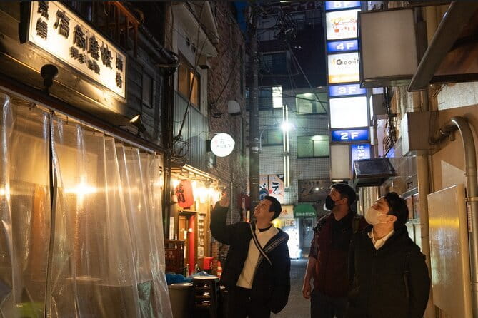 Authentic Japanese Karaoke Bar Hopping in Tokyo Night - The first hour: food, drinks, and local customs at Ichibangai