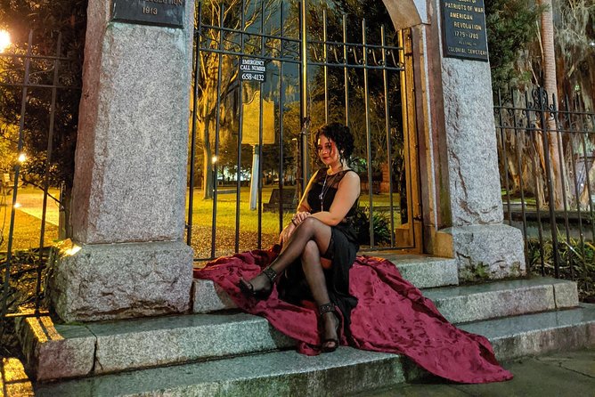 Bad Kitty Haunted Savannah Pub Crawl - Spooky, naughty ghosts - What the Bad Kitty tour is really like