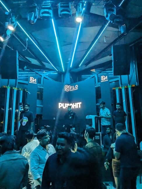 Bangalore:The Original bengaluru pub crawl - Who will enjoy this most