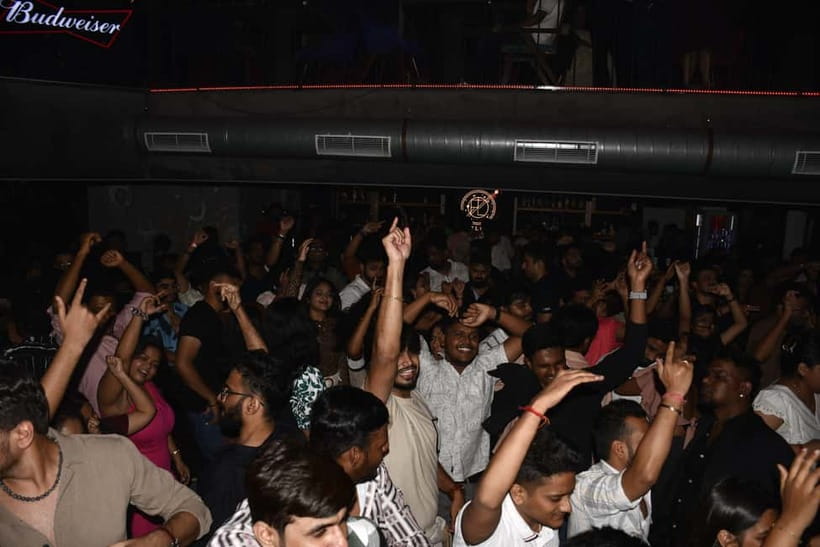 Bangalore:The Original bengaluru pub crawl - Starting at By Chance Resto Pub