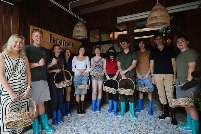 Bangkok After Dark: Pub Crawl Adventure - Who should book this pub crawl