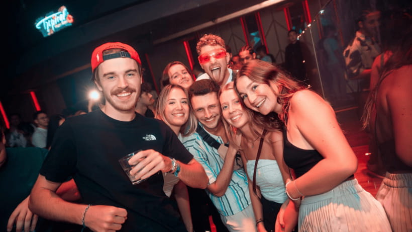 Bangkok: The Speakeasy, Rooftop & Iconic Venues Pub Crawl - The fridge entrance is the night’s playful surprise