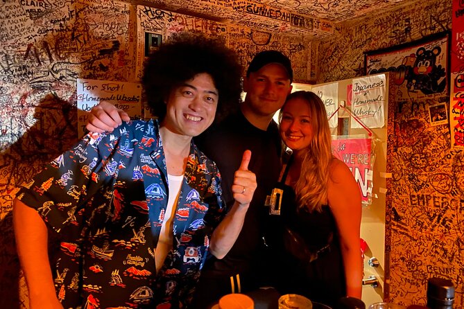 Bar Hopping Tour with a local Guide in Shinjuku - Kabukicho After Dark