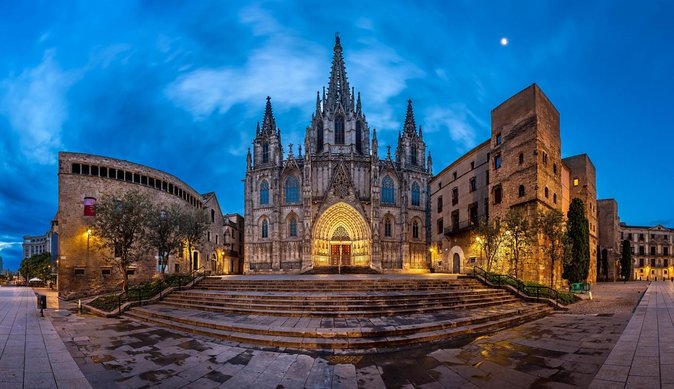 Barcelona speakeasy tapas pub crawl with hidden bars - Key points at a glance
