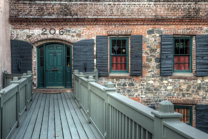 Battles & Brews Pub Crawl in Savannah - Why this Savannah pub crawl is different