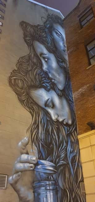 Belfast : Pub Music , Street Art Experience Walking Tour - Why this Belfast walk works as a first-night plan