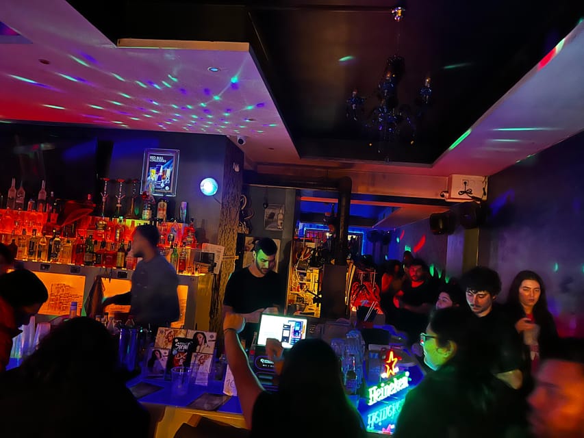 Berlin: Pub Crawl & Party with Free Shots & VIP Club Access - Music, dress, and the small practical details