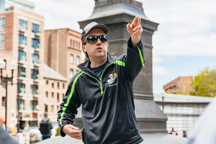 Boston: History Pub Crawl Tour Along the Freedom Trail - Starting beside Faneuil Hall and Samuel Adams