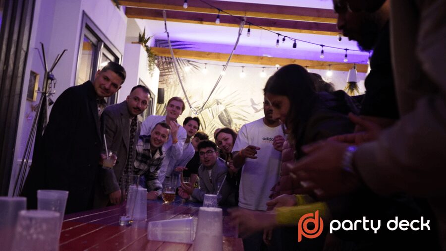 Budapest: Guided Pub Tour to Ruin Bars with Games & 6 Shots - Free entry and the final stop at Instant-Fogas