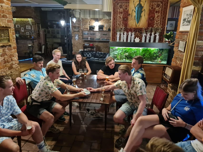 Budapest: Private, Personalized Pub Crawl, 3 drinks included - The first 15-minute walk through the night