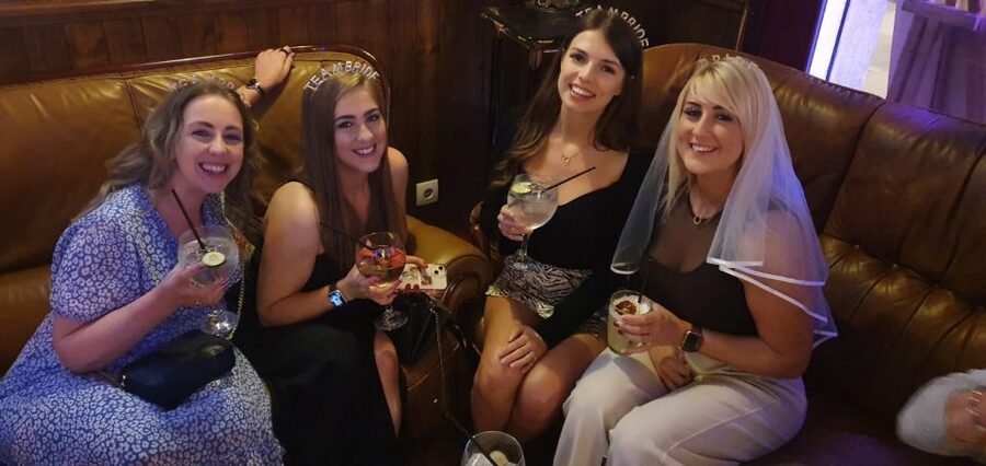 Budapest: Ruin Bar Pub Crawl with Entry Tickets - Practical tips for getting better value