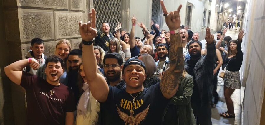 Budapest: Ruin Bar Pub Crawl with Entry Tickets - What the five-hour schedule really means