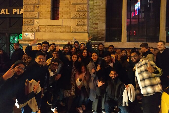 Budapest Ruin Pub Crawl +6 Shots +VIP Entries +Drinking Games - Meeting at 9 p.m. on Erzsébet körút