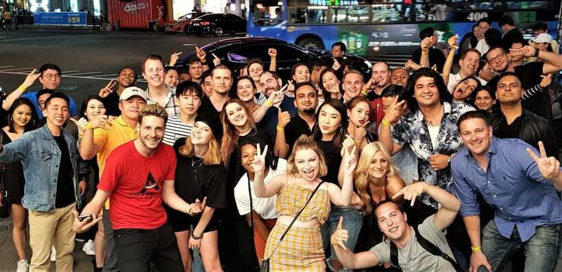 Busan: Pub Crawl with Friends - Four venues, with the club energy building