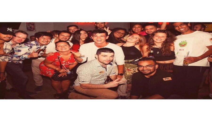 Cairo: Pub Crawl and Speakeasy Bar Tour with 2 Free Drinks - The guides can make or break the night