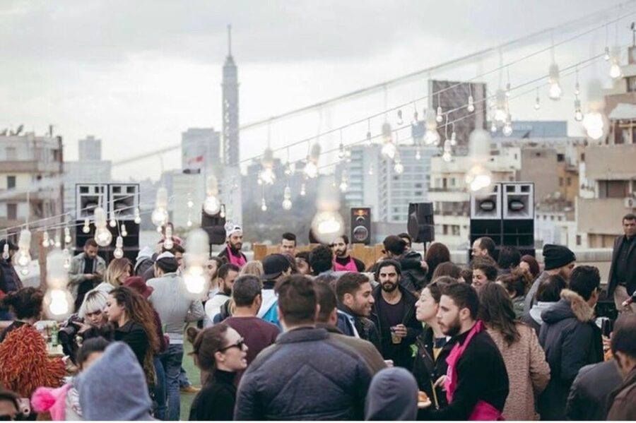 Cairo: Pub Crawl and Speakeasy Bar Tour with 2 Free Drinks - Dress and practical rules for Cairo after dark