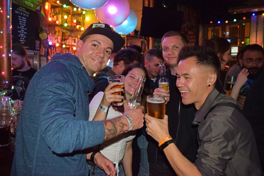 Camden Pub Crawl & Bar Tour London - Who will enjoy this Camden crawl most