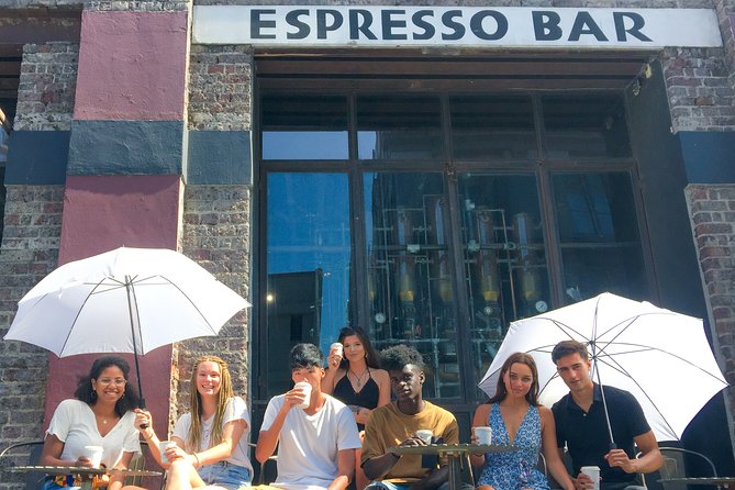 Cape Town Hostel Pub Crawl & LinkUps - Four bars, four welcome shots