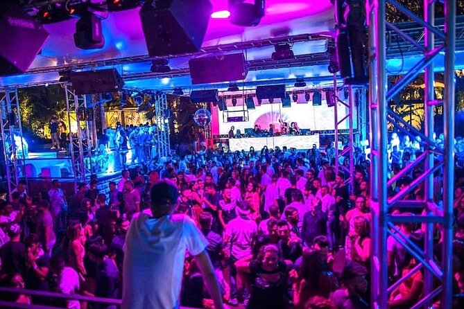 Catania Nightlife Pub Crawl - The Elephant Fountain, board games, and new introductions