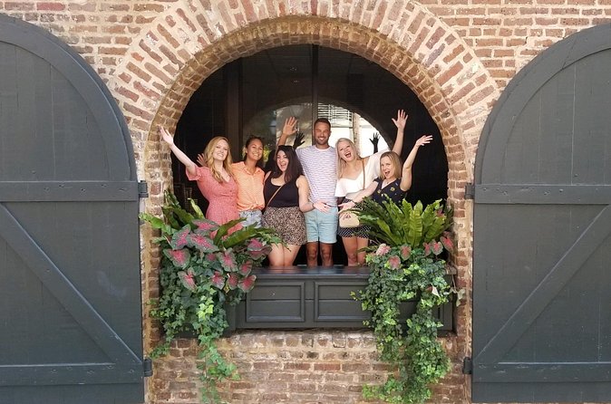 Charleston's Historic Pubs, Taverns, and Taprooms Tour - The Guides Make or Break the Evening