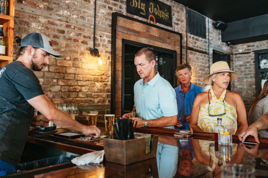 Charleston: Speakeasy Sagas Prohibition Pub Crawl - Meeting the guide beside the Custom House