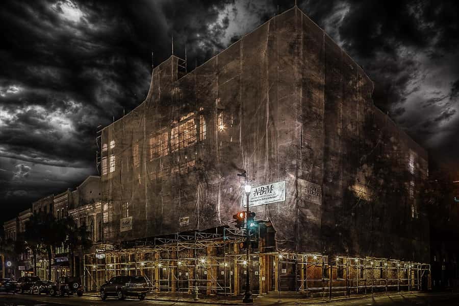 Charleston: Spirits & Spirits Haunted Pub Crawl - Small-group concerns and guide quality