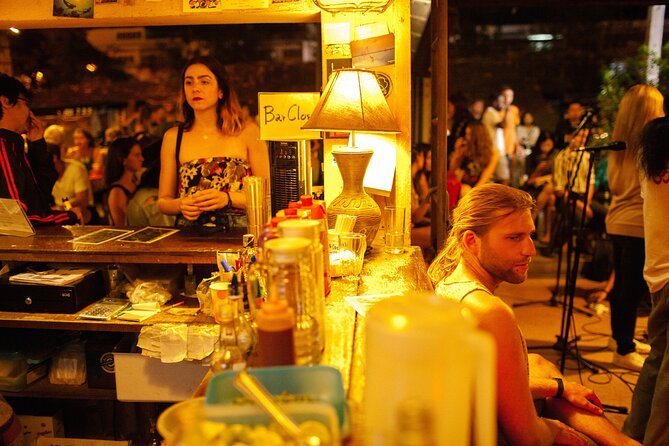 Chiang Mai Bar Hopping Night Tour - Ninety minutes at Ton Goom River Front