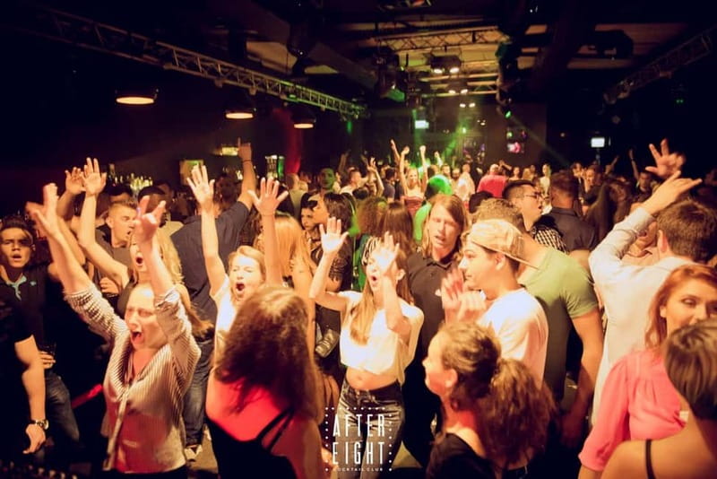 Cluj-Napoca: Weekend Pub Crawl - What the guide adds to the night