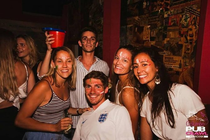 Columbo Pub Crawl Dubrovnik - Elyx and the 40-minute open bar