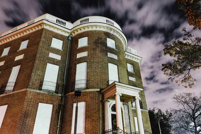 DC Ghosts Boos and Booze Haunted Pub Crawl By US Ghost Adventures - A Gin Rickey at Proper 21