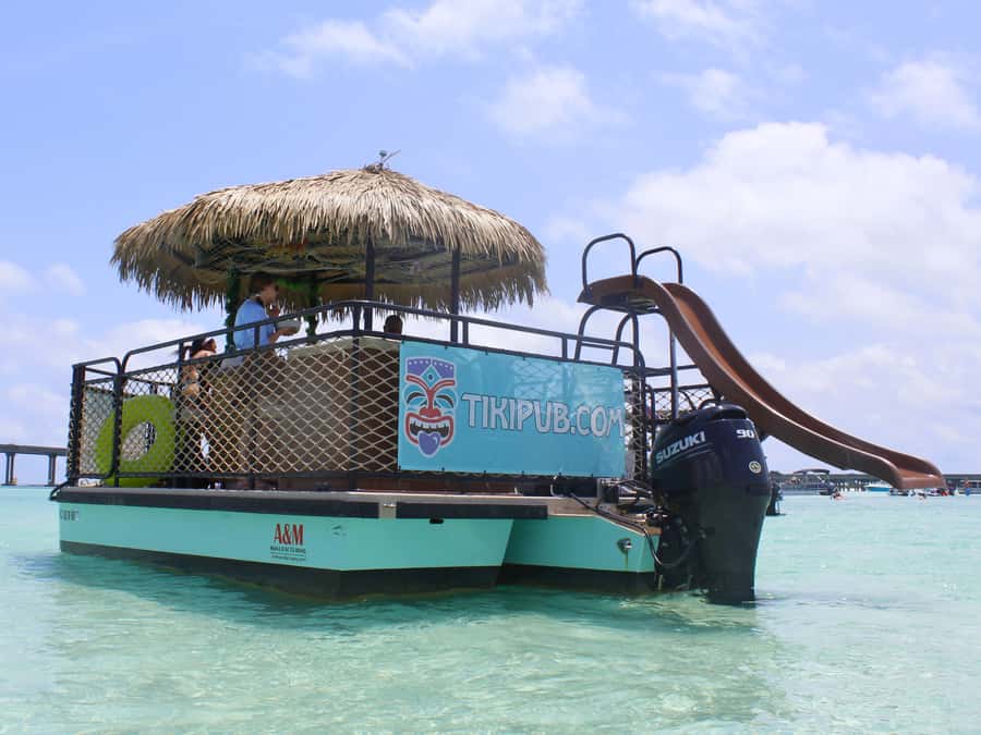 Destin: Tiki Pub Crab Island Sandbar Cruise with Waterslide - Making the most of the Tiki Pub setup