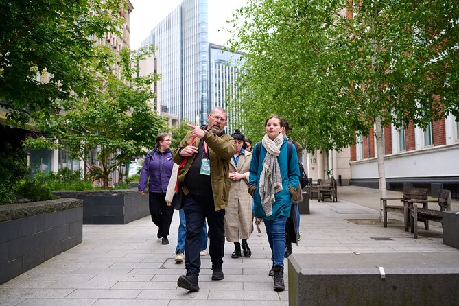 Devour London Historical Pub Tour:Traditional British Food & Ales - Who should book this experience