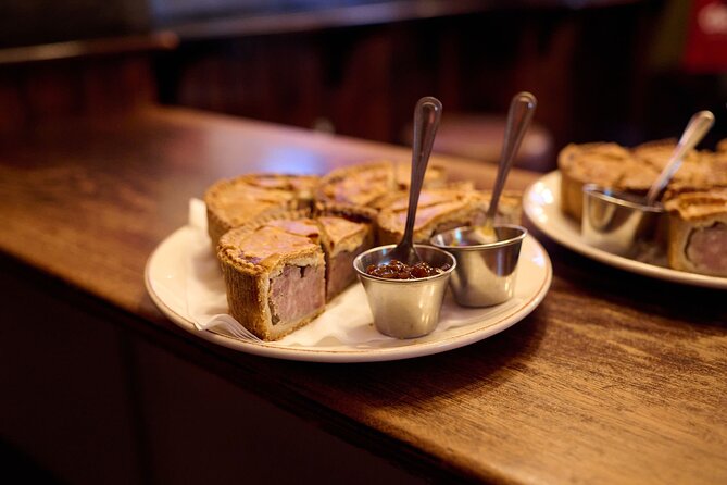 Devour London Historical Pub Tour:Traditional British Food & Ales - Ye Olde Mitre: a 1546 opening act