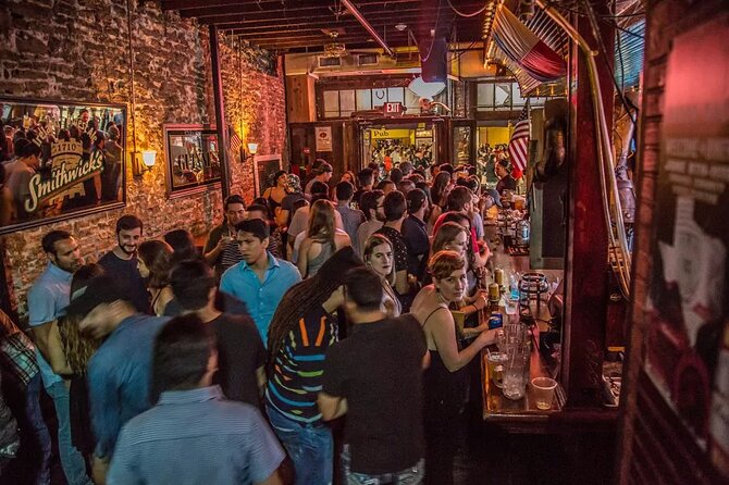 Downtown Austin Live Music Pub Crawl - Starting beneath the Driskill’s grand ceiling