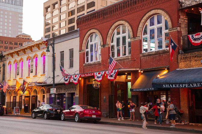 Downtown Austin Live Music Pub Crawl - San Jac Saloon shifts the mood toward Texas country